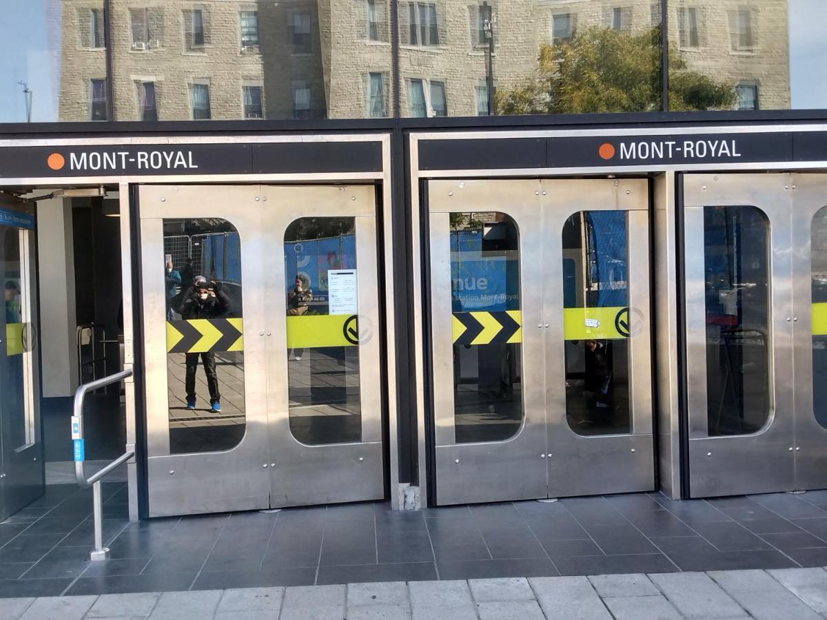 Hellostel Montréal Eksteriør billede
